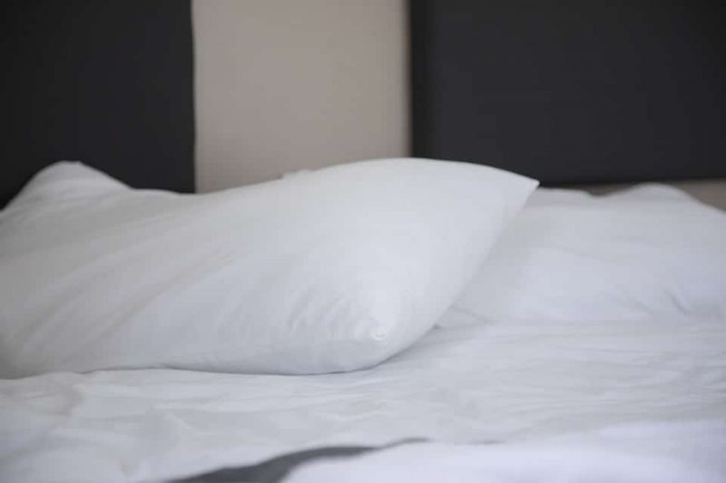 Jak duża jest poduszka w rozmiarze king size? Fakty