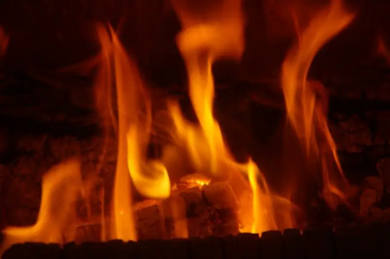Jak rozprowadzać ciepło z pieca na drewno? 4 przydatne wskazówki do zapamiętania!
