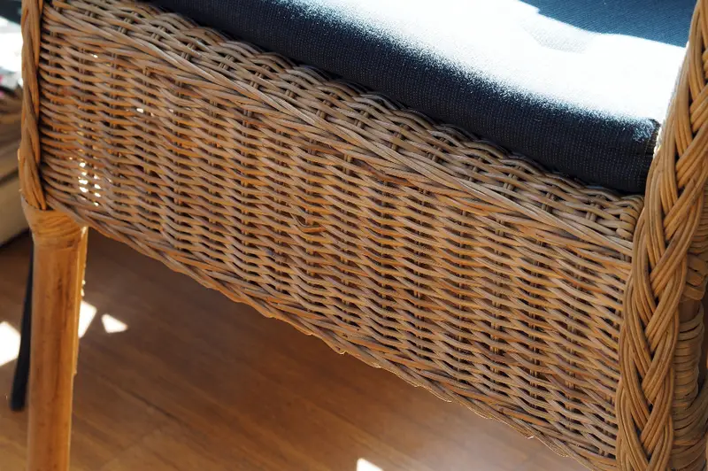 Jak zrobić poduszki na krzesła: 5 łatwych kroków DIY