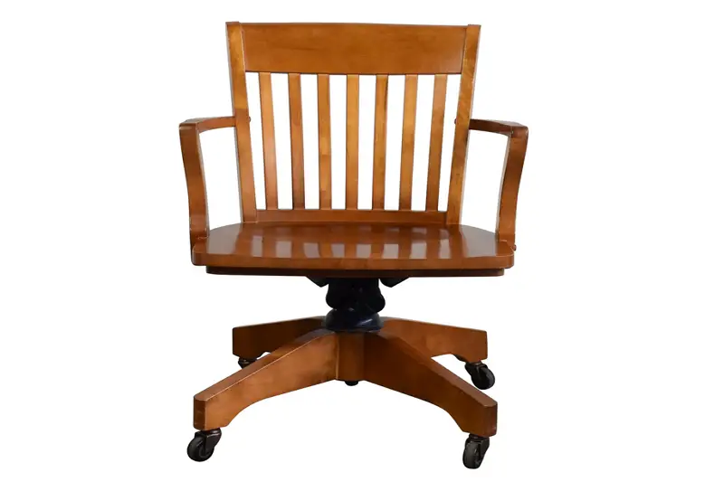 Najłatwiejszy sposób na naprawę drewnianego krzesła obrotowego Pottery Barn