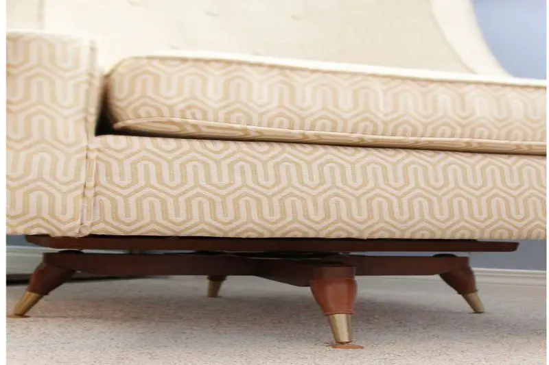 Projekt DIY: jak zrobić obrotowy fotel rozkładany