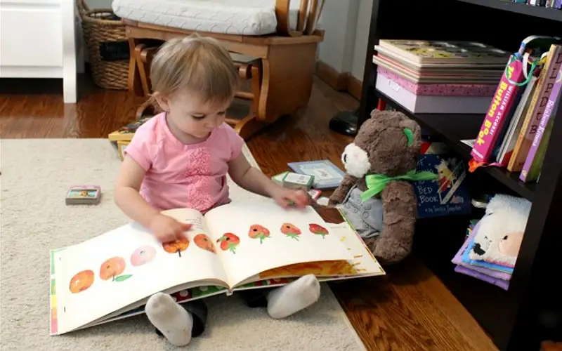 Co to jest książka planszowa dla dziecka? Przewodnik