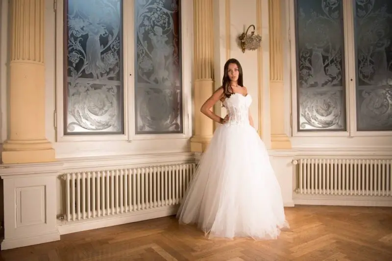 Ile kosztuje suknia ślubna Oscara De La Renta