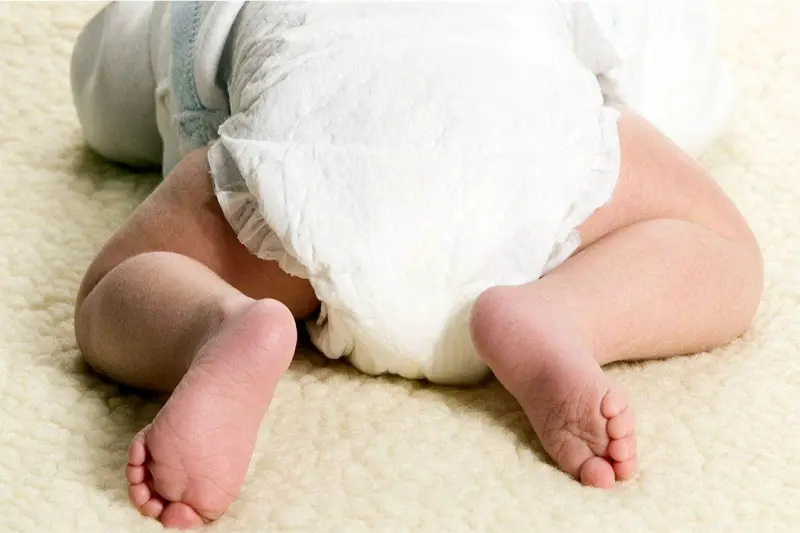 Ile mokrych pieluch dla noworodków karmionych mieszanką? Pomysły