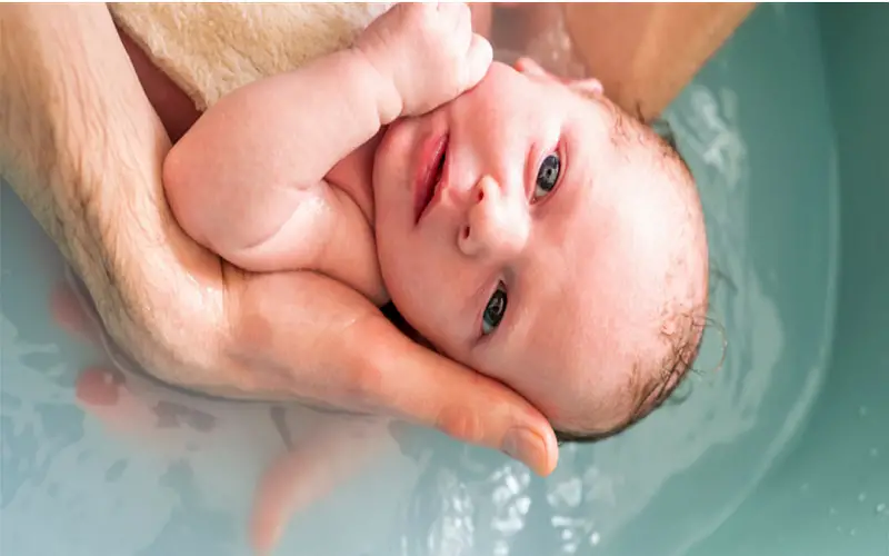 Jak często powinnam kąpać dziecko? Przewodnik
