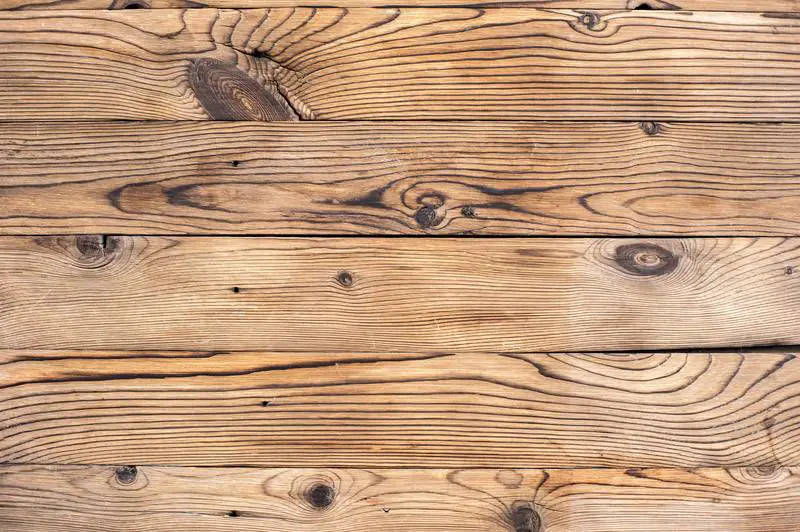 Jak leczyć drewno uszkodzone przez wodę: 3 łatwe do opanowania kroki
