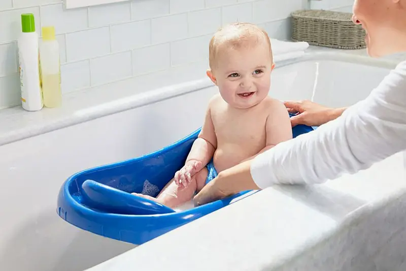 Jak wykąpać noworodka?