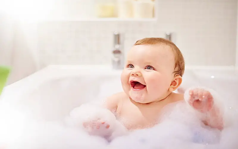 Jak zrobić ręcznik kąpielowy z kapturem dla dziecka?