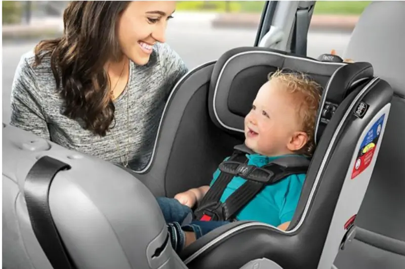 Kiedy przenosić dziecko do rozkładanego fotelika samochodowego? Pomysły